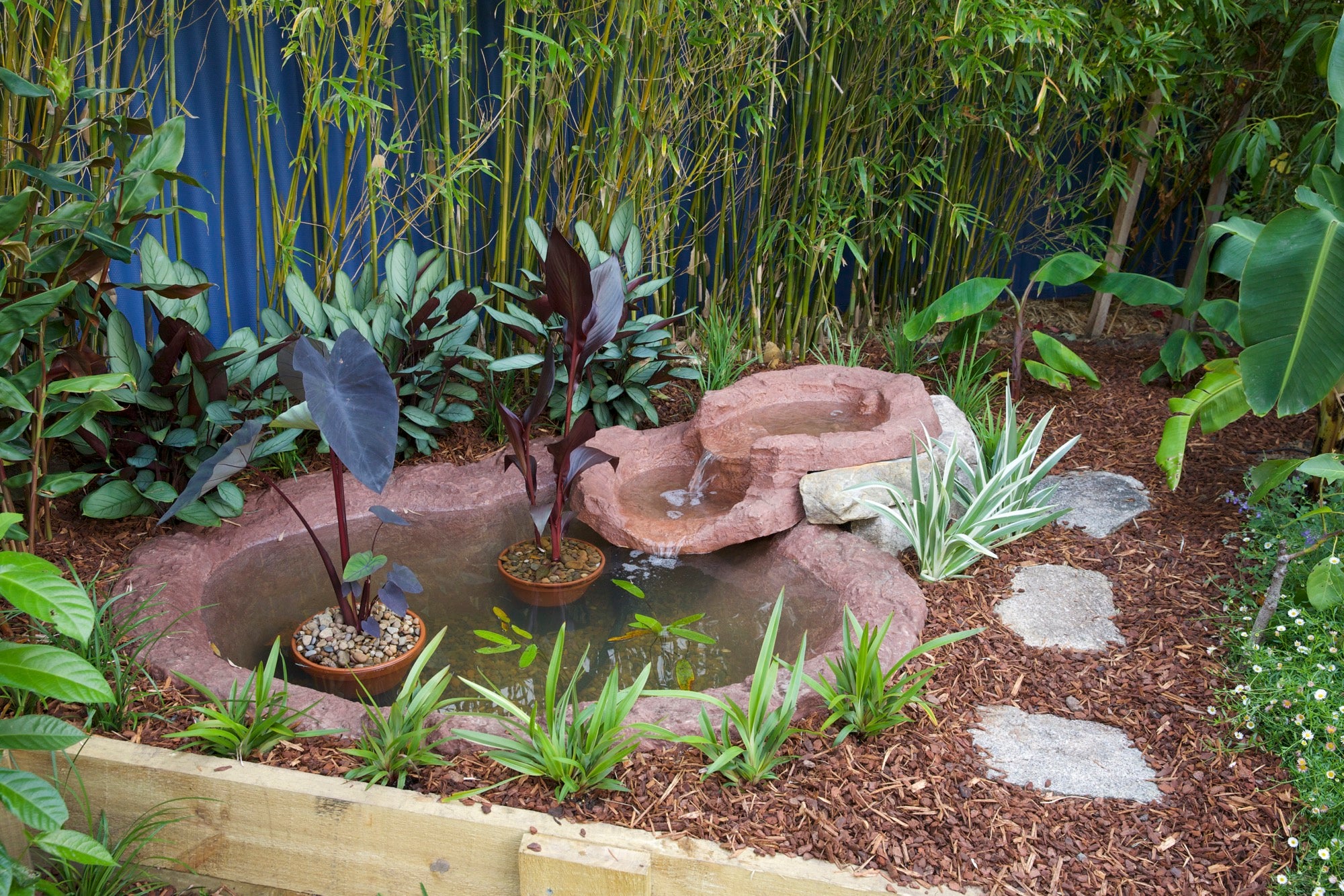 PondMAX Large Rock Look Pond 300L